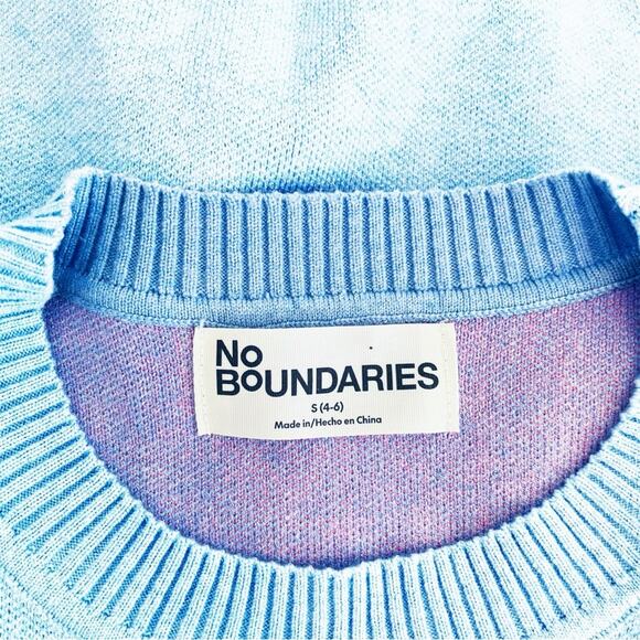 ๐ 3/$10 ๐ No Boundaries Cherry Design Sweater Light Blue Red Size Small - Picture 12 of 13